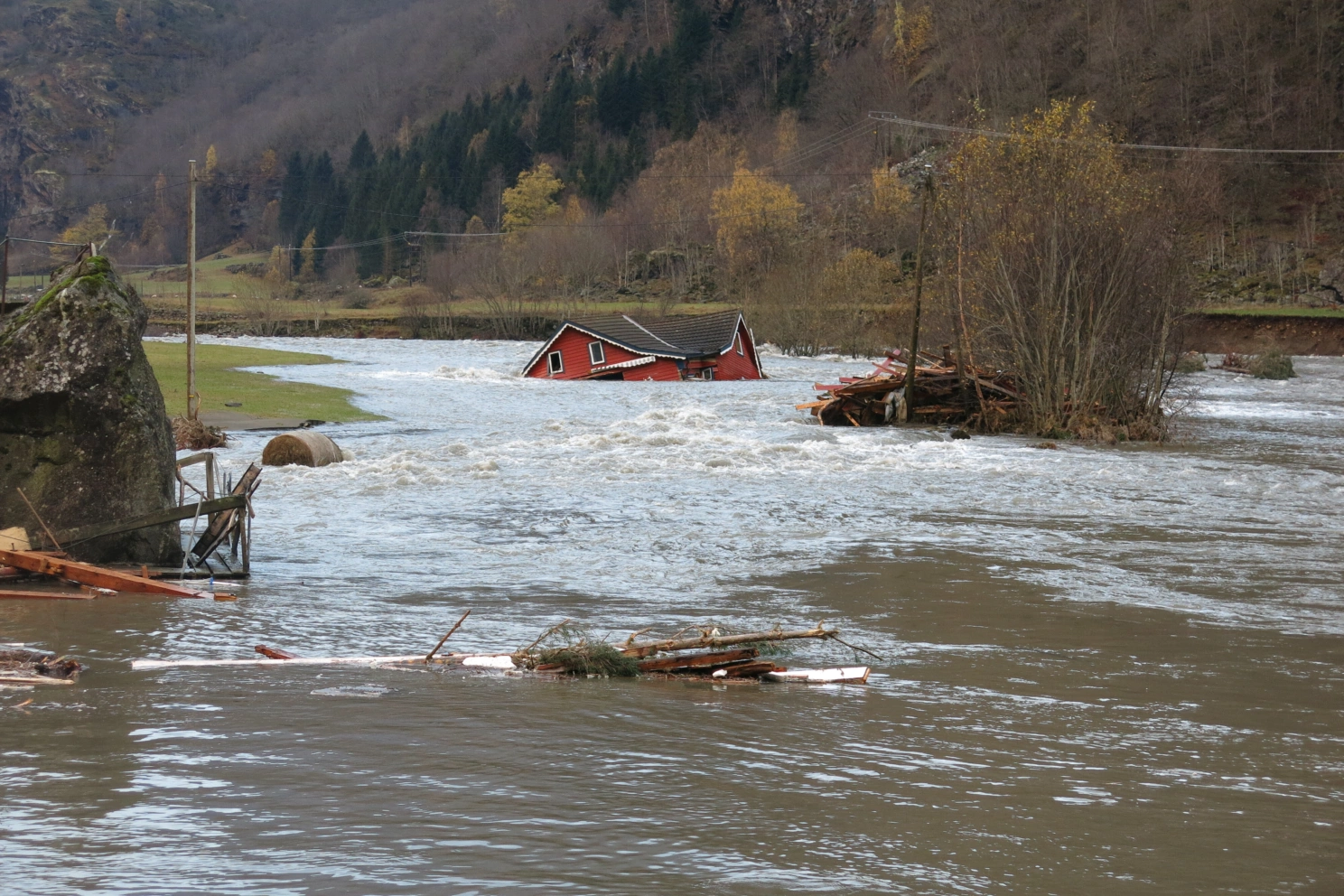Store flomskader i Flåm i 2014. Svein Arne Vågane, NVE.